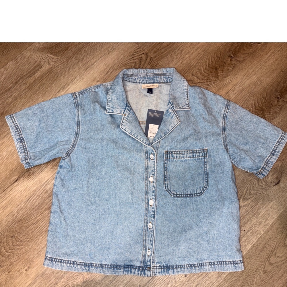 Universal Thread Womens Light Wash Denim Linen Blend Short Sleeve Button Down S